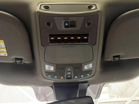 Used 2020 Ford F250 Lariat AWD/4WD image 17