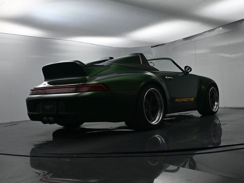 Used 1995 Porsche 911 Carrera RWD image 55