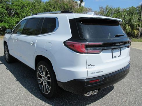 Used 2026 GMC Acadia Denali Ultimate w/ LPO, Floor Liner Package FWD image 5