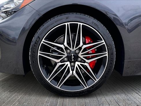 Used 2022 Kia Stinger GT2 image 8