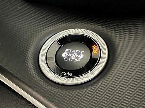 New 2025 Jeep Grand Cherokee L Altitude image 24