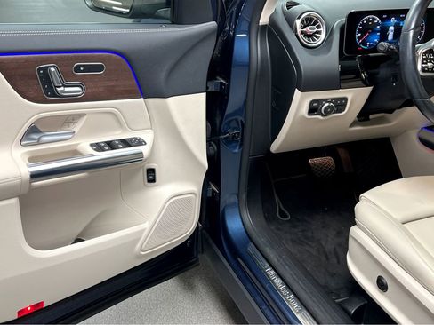 Used 2021 Mercedes-Benz GLA 250 4MATIC image 8