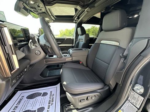 New 2025 GMC Hummer EV 2X image 16