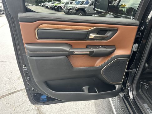 Used 2022 RAM 1500 Limited AWD/4WD image 24
