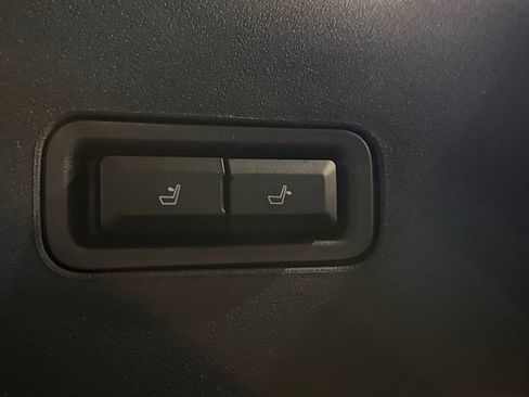 New 2026 Lincoln Navigator Premiere AWD/4WD image 79