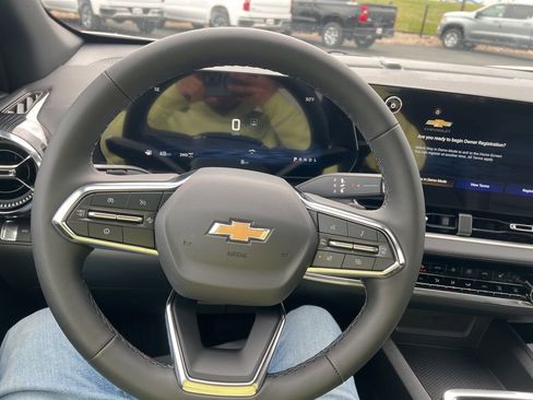 New 2026 Chevrolet Equinox LT w/ Convenience Package II image 25