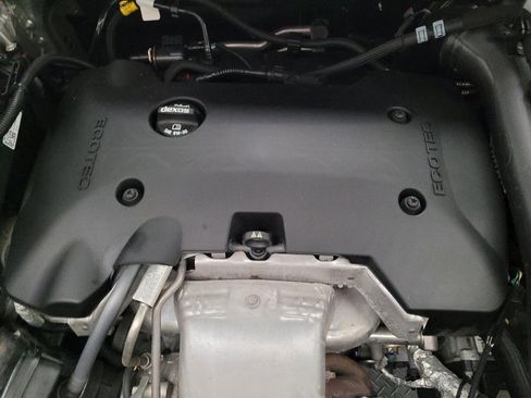 Used 2020 Chevrolet Equinox LT FWD image 30