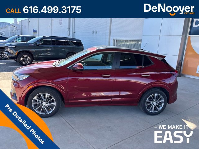 Used 2023 Buick Encore GX Select w/ Experience Buick Package FWD image 3