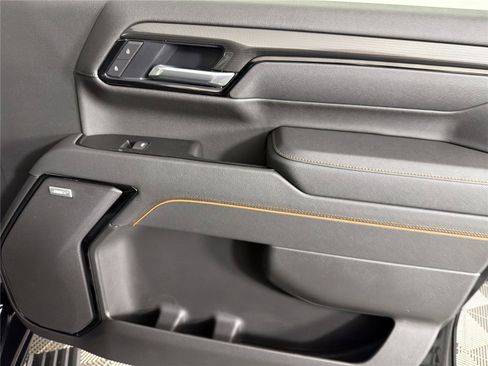 New 2026 GMC Sierra 2500 AT4 w/ AT4 Premium Plus Package AWD/4WD image 12