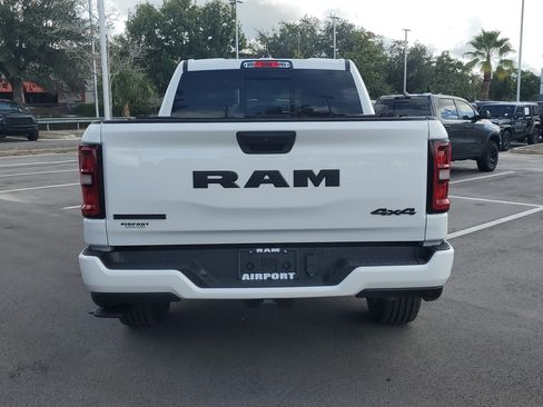 Used 2025 RAM 1500 Big Horn AWD/4WD image 7