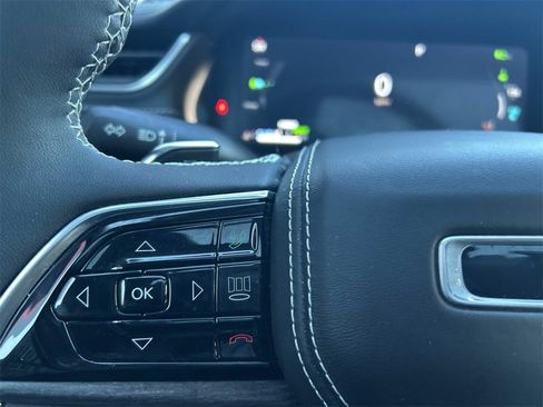 Used 2022 Jeep Grand Cherokee Overland image 27