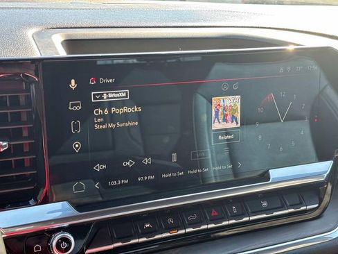 Certified 2025 GMC Sierra 1500 SLT image 28