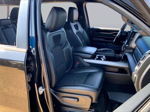 Used 2020 RAM 1500 Big Horn w/ Built-to-serve Edition AWD/4WD image 9