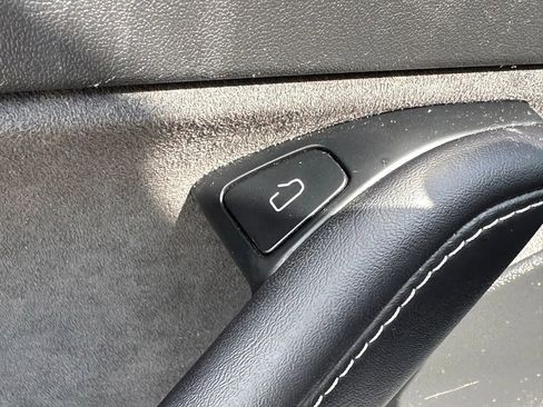 Used 2020 Tesla Model 3 Standard Range image 21