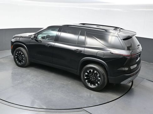 Used 2025 Chevrolet Traverse Z71 AWD/4WD image 33
