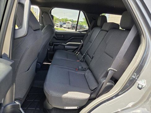 Certified 2026 Toyota 4Runner SR5 AWD/4WD image 10