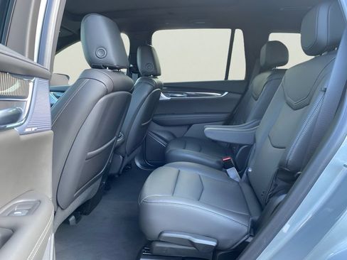 Certified 2025 Cadillac XT6 Sport w/ Technology Package AWD/4WD image 16