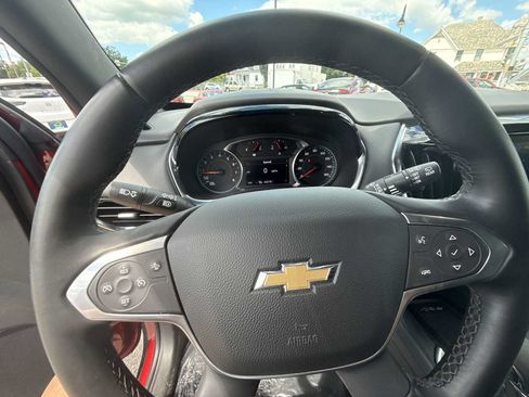 Certified 2023 Chevrolet Traverse LT FWD image 11