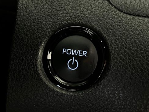 Certified 2025 Toyota Camry SE image 20