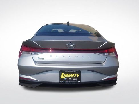 Certified 2023 Hyundai Elantra SEL w/ Convenience Package FWD image 4