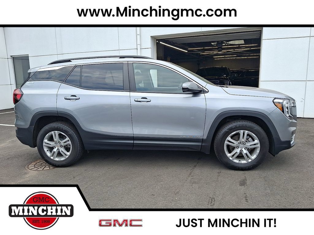 Certified 2023 GMC Terrain SLE w/ Driver Convenience Package AWD/4WD image 7
