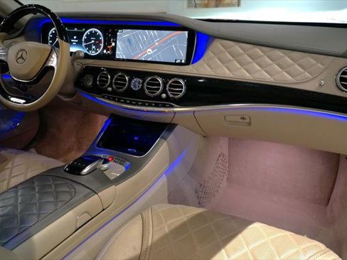 Used 2017 Mercedes-Benz Maybach S 550 4MATIC image 17