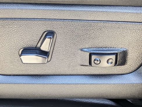 Used 2024 RAM 3500 Big Horn AWD/4WD image 20