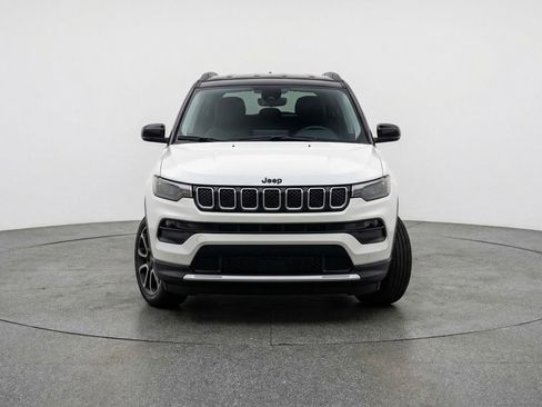 Used 2025 Jeep Compass Limited AWD/4WD image 1