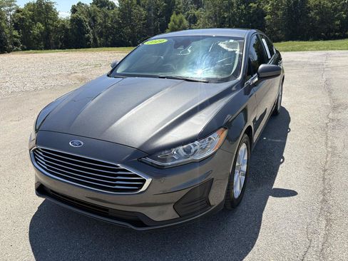 Used 2019 Ford Fusion SE FWD image 7