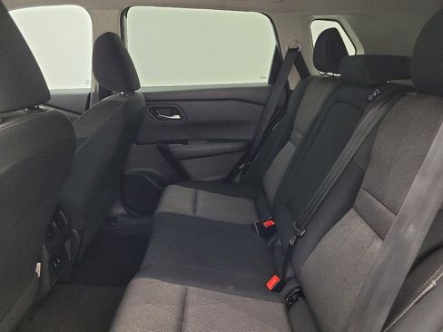Used 2024 Nissan Rogue SV AWD/4WD image 18