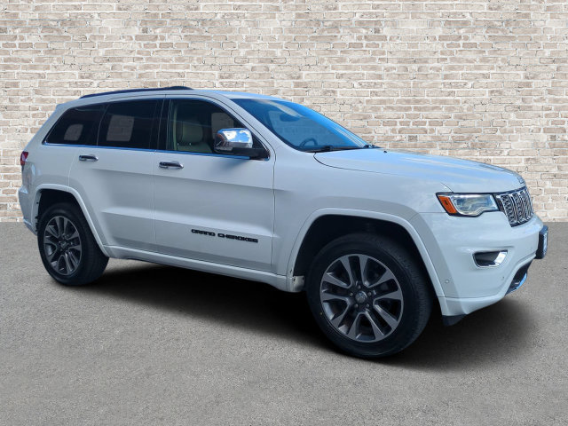 Used 2017 Jeep Grand Cherokee Overland w/ Jeep Active Safety Group AWD/4WD image 1