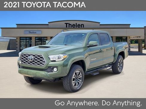 Used 2021 Toyota Tacoma TRD Sport AWD/4WD image 2