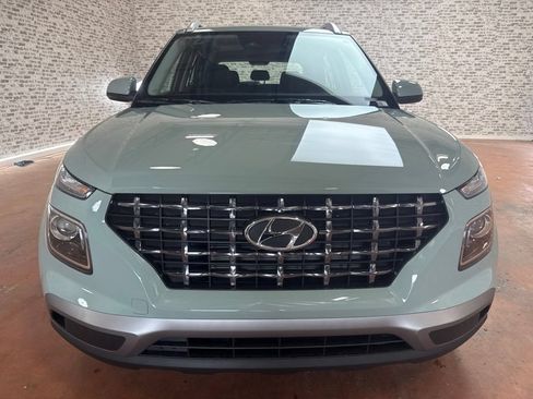 New 2026 Hyundai Venue SEL FWD image 2