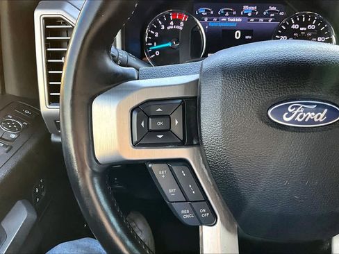 Used 2020 Ford F250 Platinum image 24