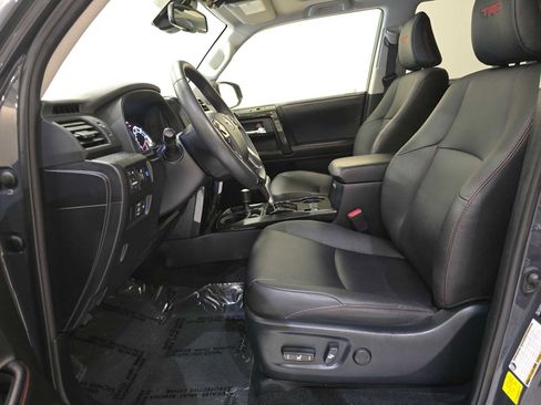 Used 2024 Toyota 4Runner TRD Off-Road Premium w/ Moonroof Package AWD/4WD image 22
