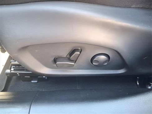 Used 2022 Jeep Compass Latitude image 19