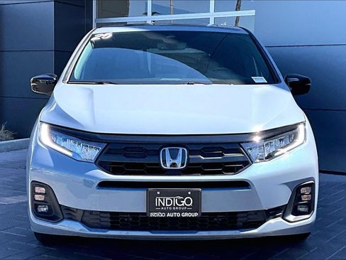 Used 2025 Honda Odyssey Sport-L image 2