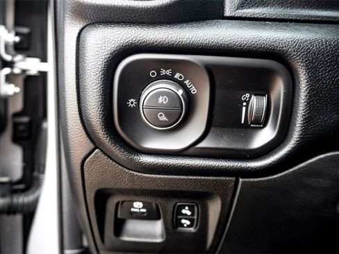 Used 2022 RAM 1500 Lone Star image 17