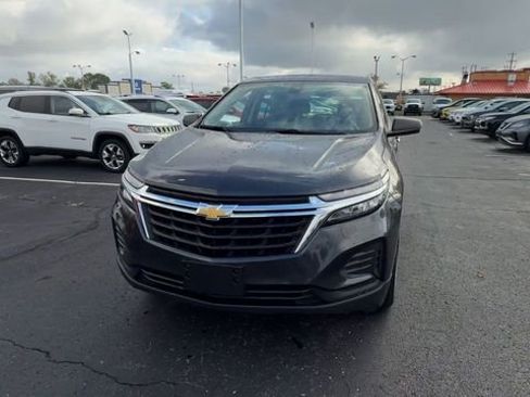 Used 2022 Chevrolet Equinox LS image 3
