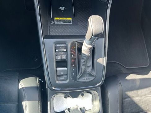 Used 2025 Honda CR-V EX-L image 18