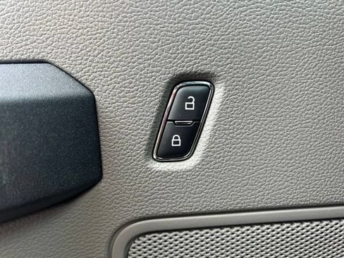 Used 2020 Ford F150 XL w/ Equipment Group 101A Mid AWD/4WD image 17