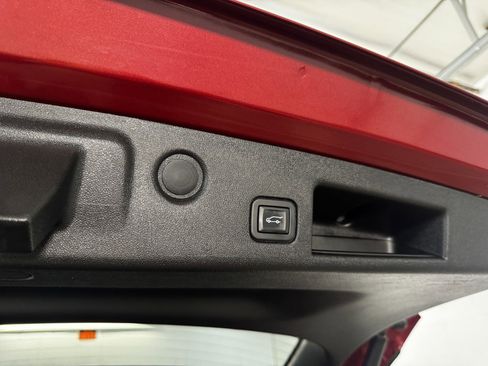 Used 2022 Chevrolet Equinox RS w/ RS Leather Package AWD/4WD image 68