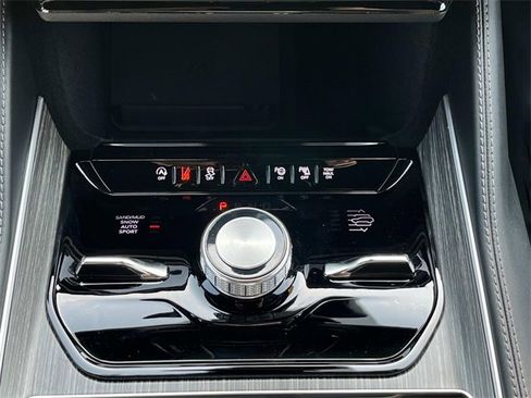 New 2024 Jeep Wagoneer Series III w/ Premium Group I image 15