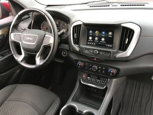 Used 2018 GMC Terrain SLE w/ Driver Convenience Package image 8