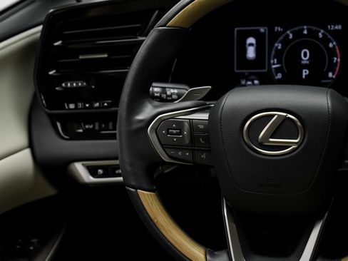 Used 2024 Lexus RX 350 Premium w/ Accessory Package (Z1) AWD/4WD image 20
