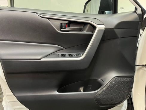 Used 2023 Toyota RAV4 LE image 11