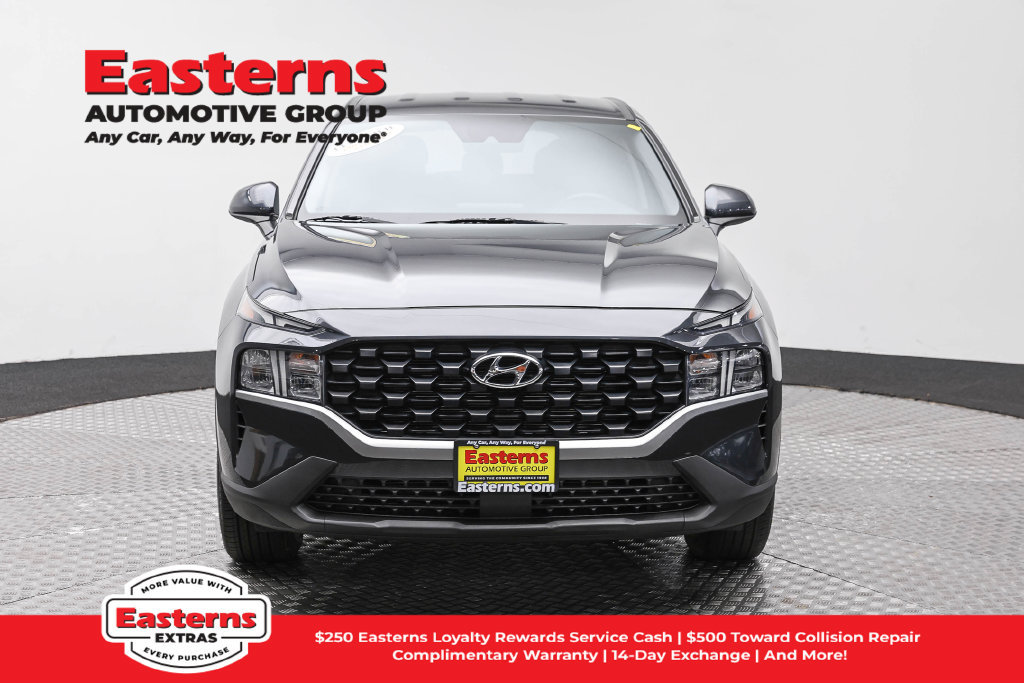 Used 2023 Hyundai Santa Fe SE AWD/4WD image 3