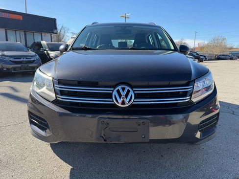 Used 2016 Volkswagen Tiguan S image 8