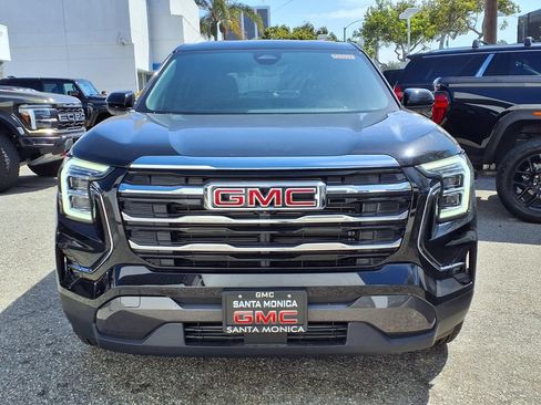 New 2026 GMC Terrain Elevation w/ Technology Package II FWD image 2