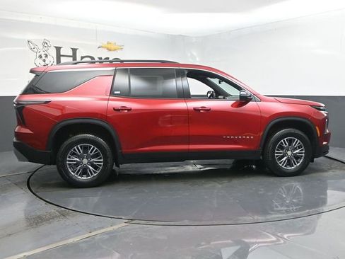 New 2026 Chevrolet Traverse LT image 16